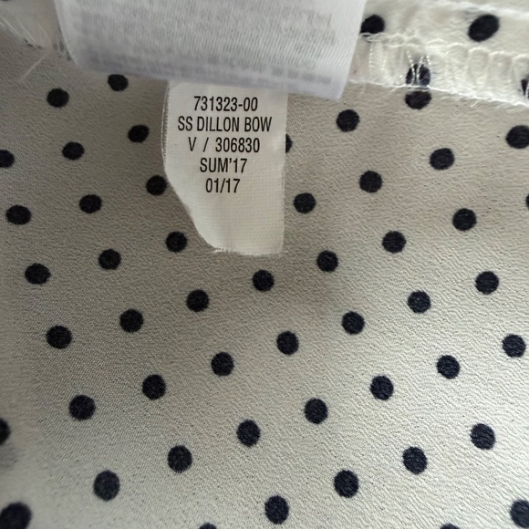 Banana Republic Polka Dot Top - Picture 9 of 9